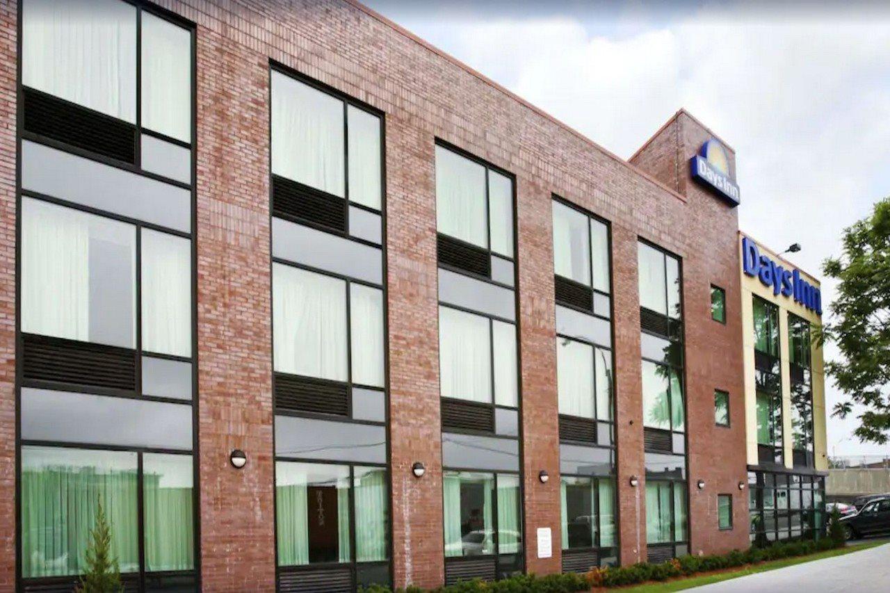 Days Inn Bronx New York Extérieur photo