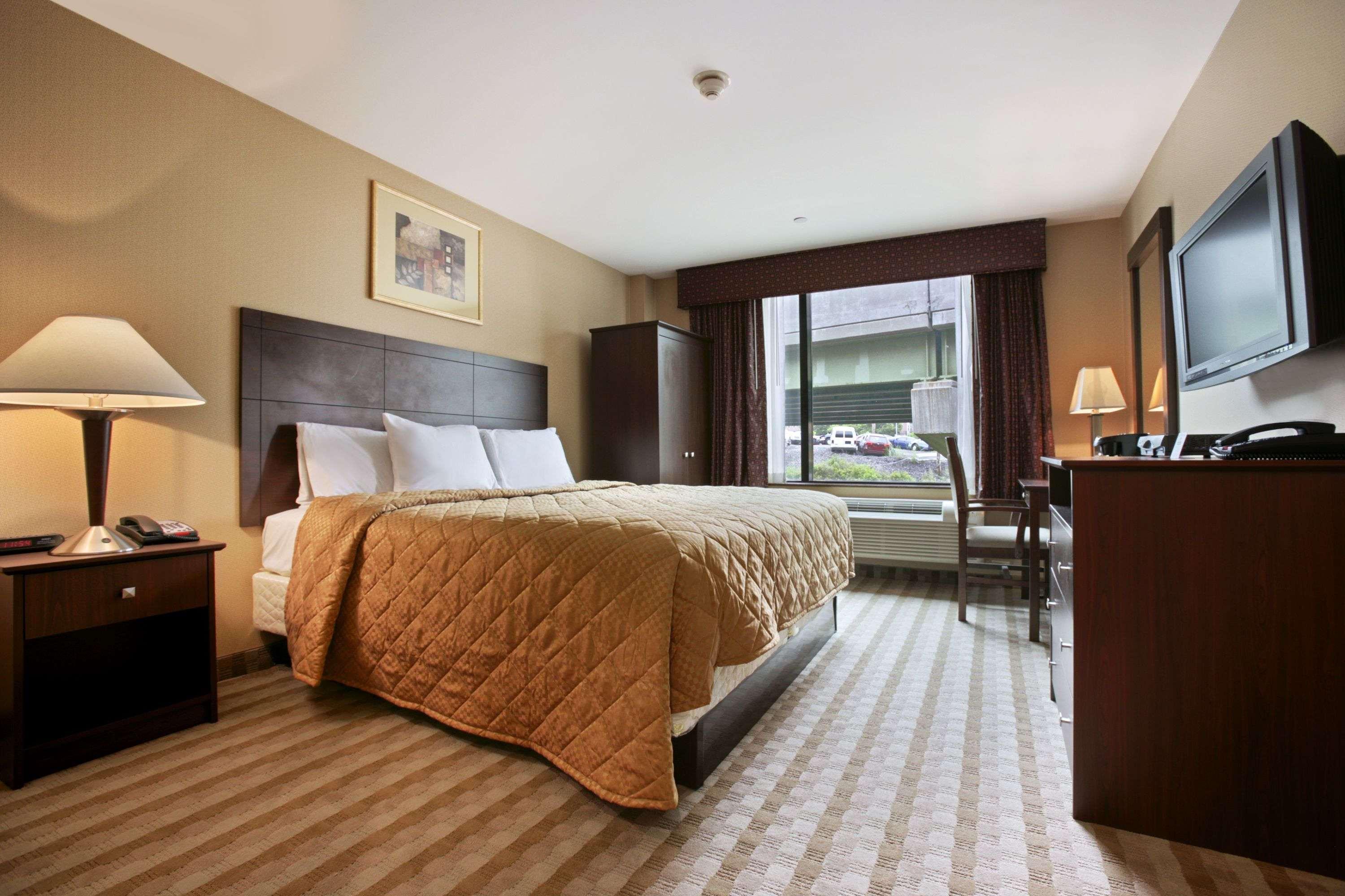 Days Inn Bronx New York Extérieur photo